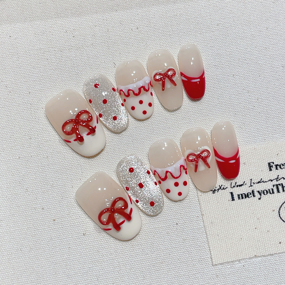 Nail Art Red - 10 قطع أظافر صناعية قصيرة بيضاوية