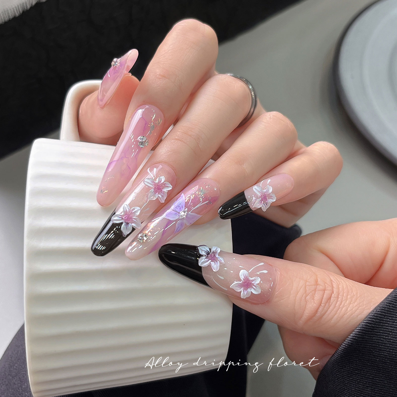 50 قطعة من زينة الأظافر الجميل - مراجعة Nail Art Lotso وسعره