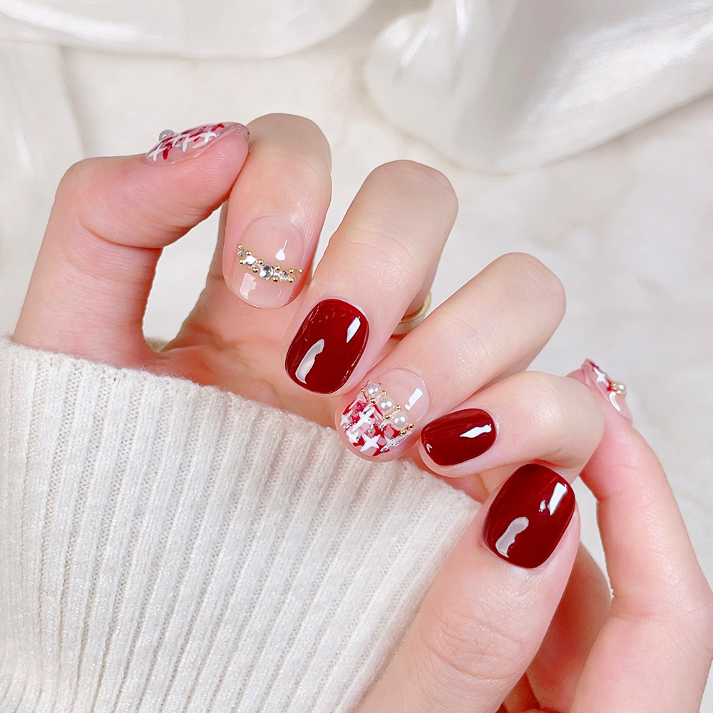 10 قطع من الأظافر الاصطناعية ا - مراجعة Nail Art Red وسعره