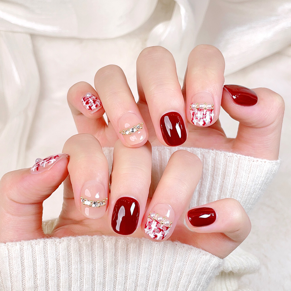 10 قطع من الأظافر الاصطناعية ا - مراجعة Nail Art Red وسعره